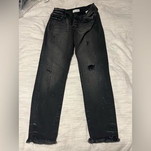 KanCan distressed ankle length jeans